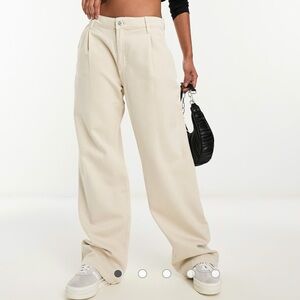 Mango Straight Light Beige Pleated Jeans Size US 1